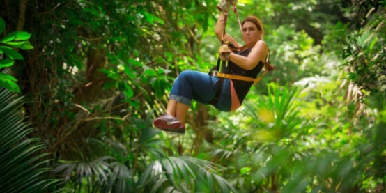 zipline-in-costa-rica-rainforest